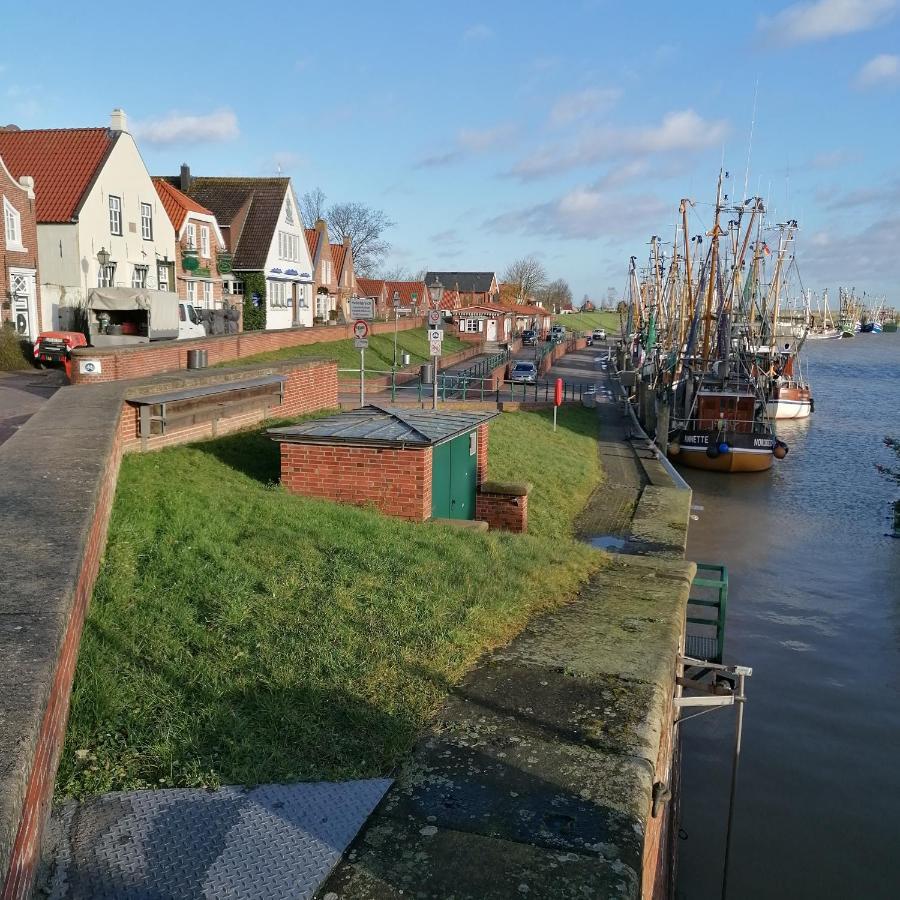 Hohes Haus Hotel Greetsiel Exterior photo
